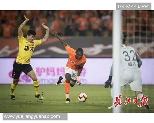 武汉卓尔迎战梅县生态全力争胜展现球队实力与激情